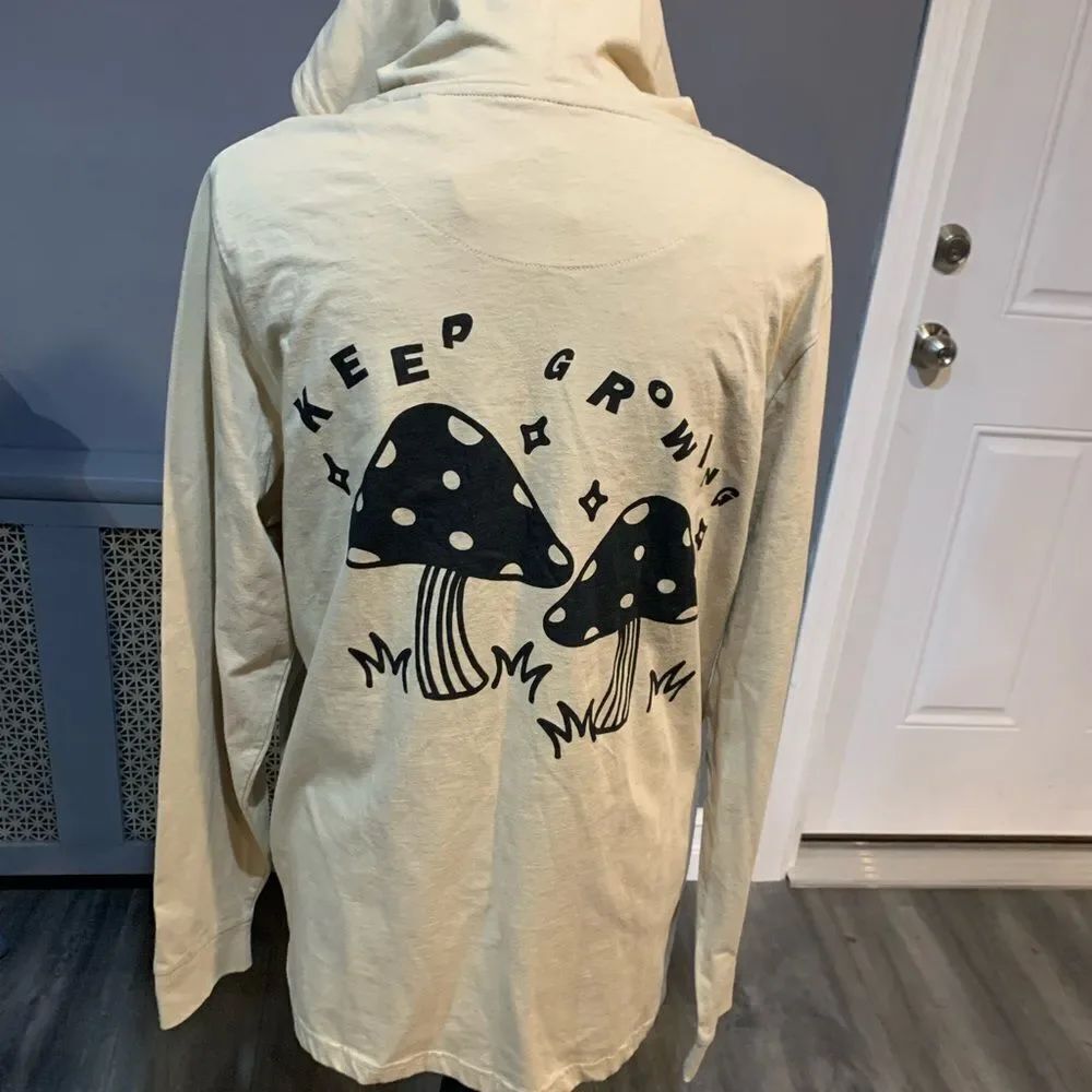 Beige / Tab Hoodie with Mushroom Print